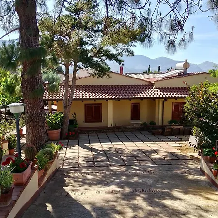 Flora Villa Castellammare del Golfo